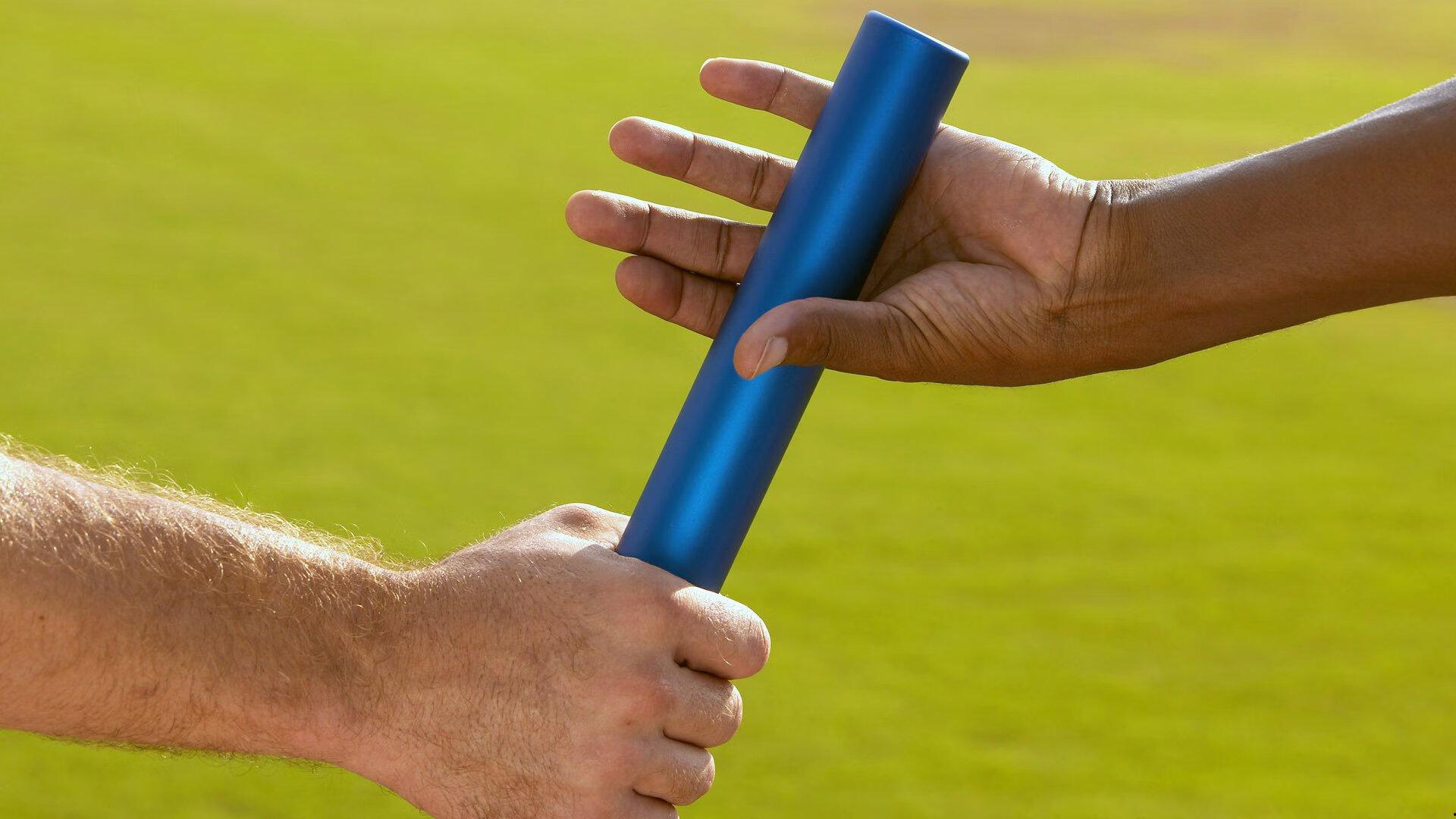 意甲争冠白热化,国际米兰绝杀登顶,AC米兰紧追不舍