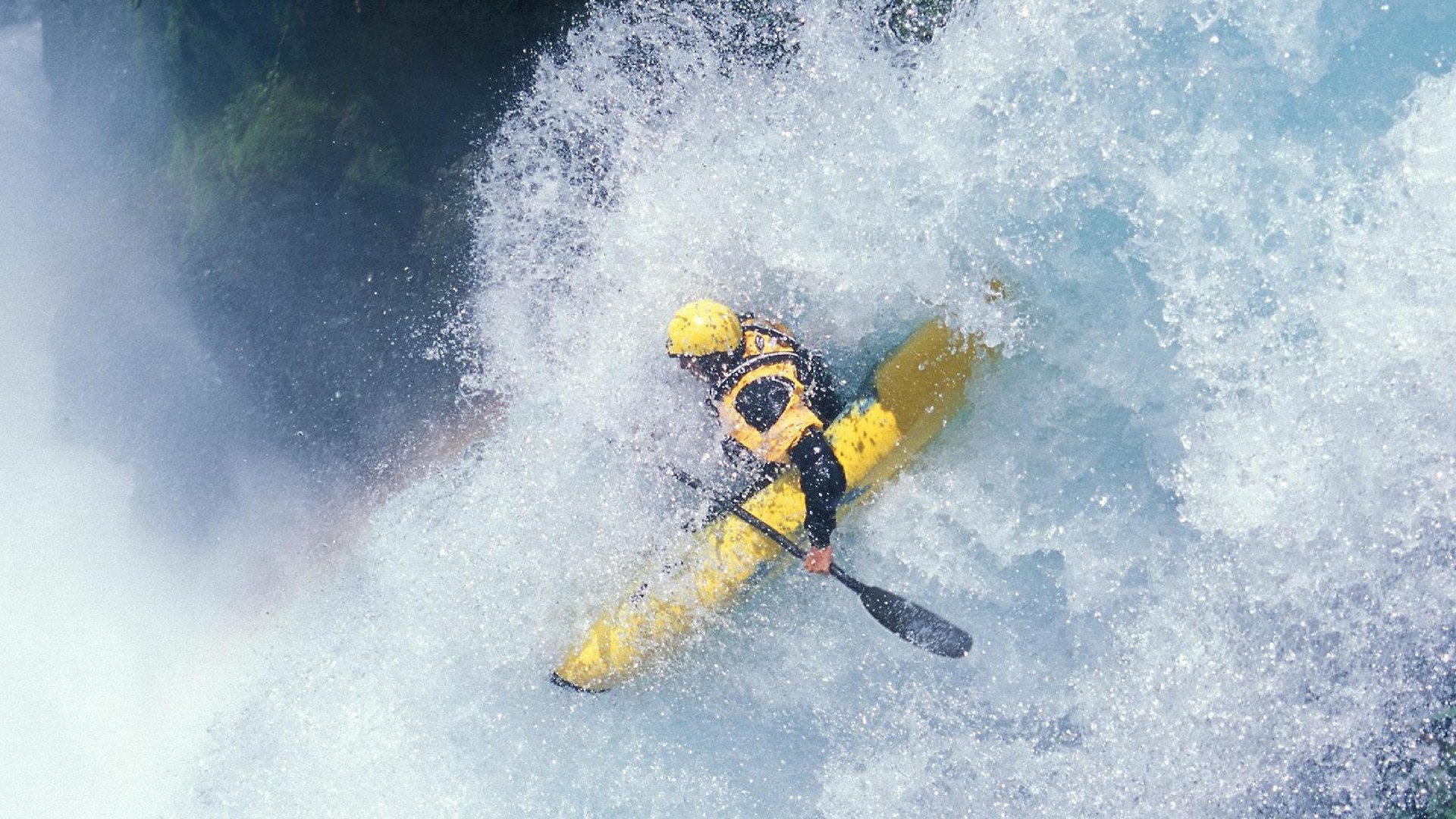 纳达尔强势回归红土赛场，法网夺冠前景引热议